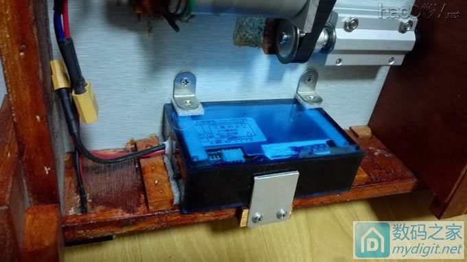 做一个简单实用的小台锯