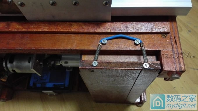 做一个简单实用的小台锯