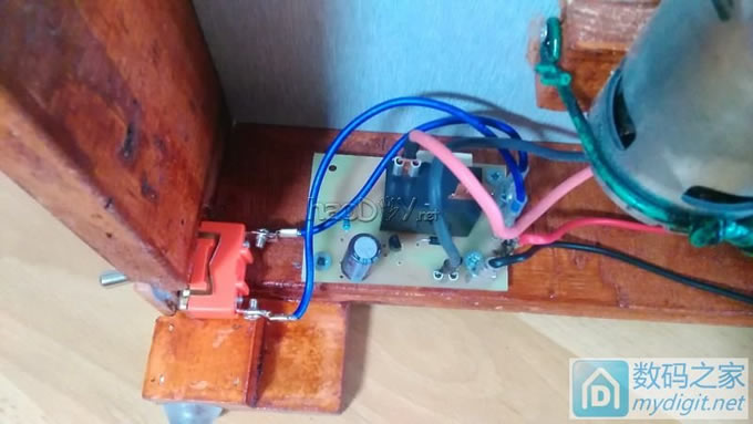 做一个简单实用的小台锯 做一个简单实用的小台锯