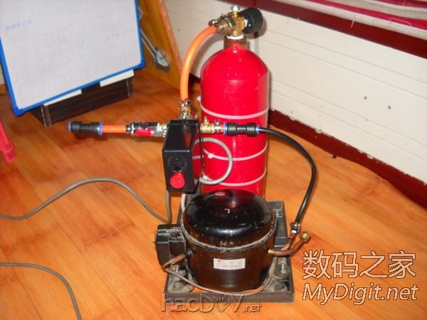 看看我忙了一下午用压缩机改装的气泵 看看我忙了一下午用压缩机改装的气泵