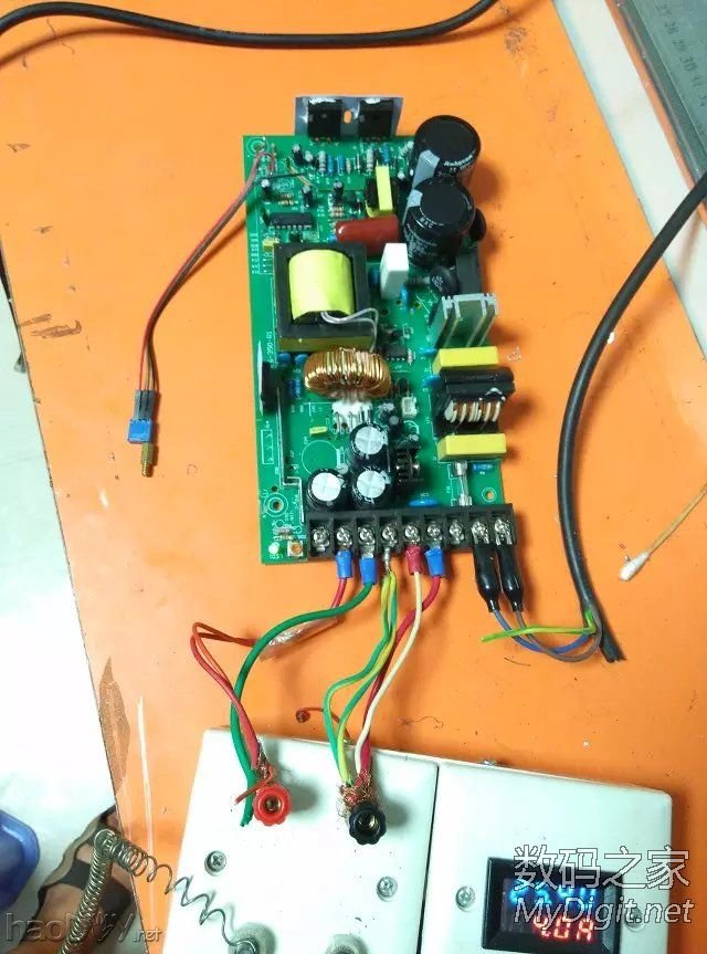 ֻһλ24V14.6AصԴĵ