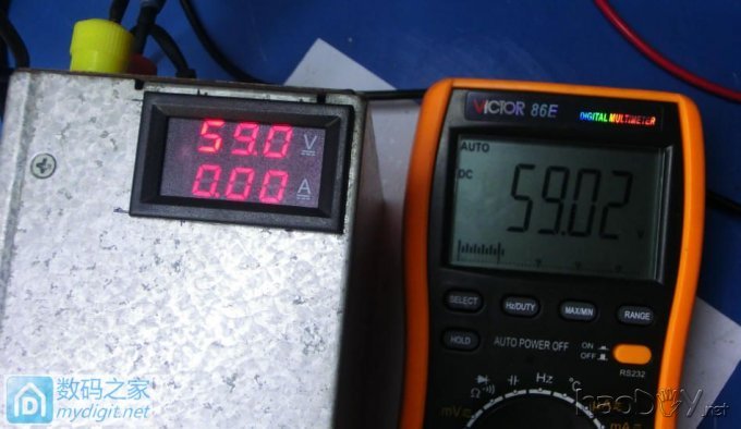 『伟云DIY』铁壳版艾默生R48-2900U电源改可调,加电压电流表和输