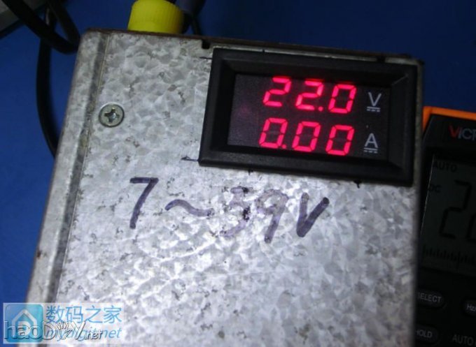 『伟云DIY』铁壳版艾默生R48-2900U电源改可调,加电压电流表和输