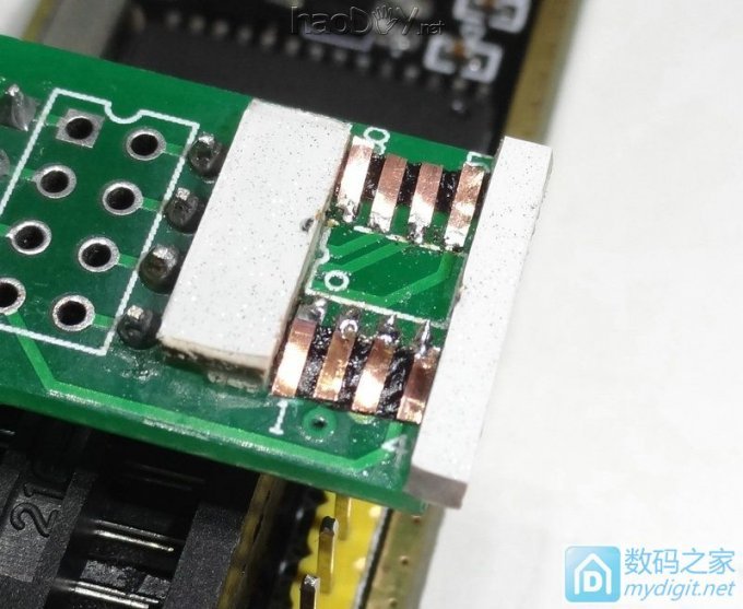 『MM DIY』给土豪金编程器安了个SOP8免焊座 『MM DIY』给土豪金编程器安了个SOP8免焊座