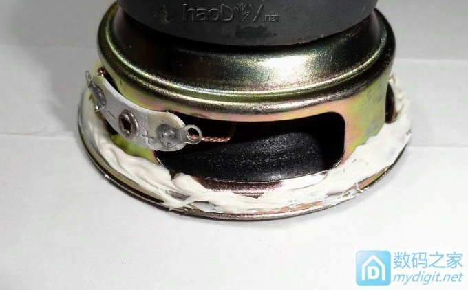 『ROSE DIY』 给小喇叭粘个壳。 『ROSE DIY』 给小喇叭粘个壳。