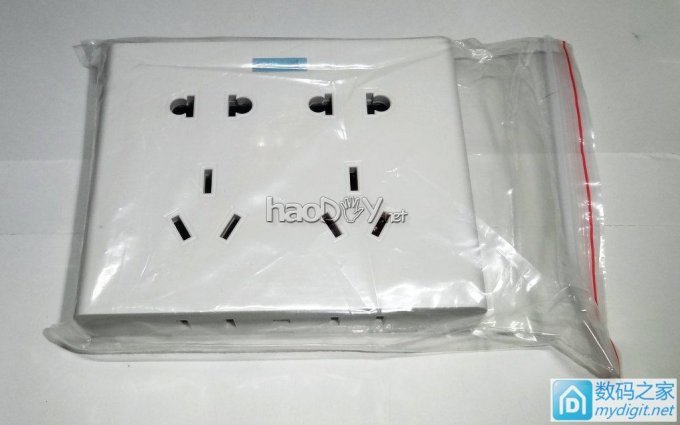 『ROSE DIY』 1.96的14孔插座加开关。 『ROSE DIY』 1.96的14孔插座加开关。