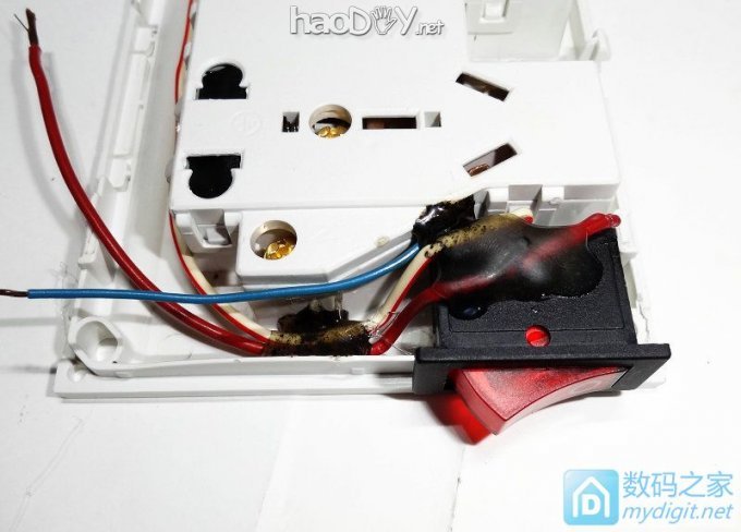 『ROSE DIY』 1.96的14孔插座加开关。 『ROSE DIY』 1.96的14孔插座加开关。