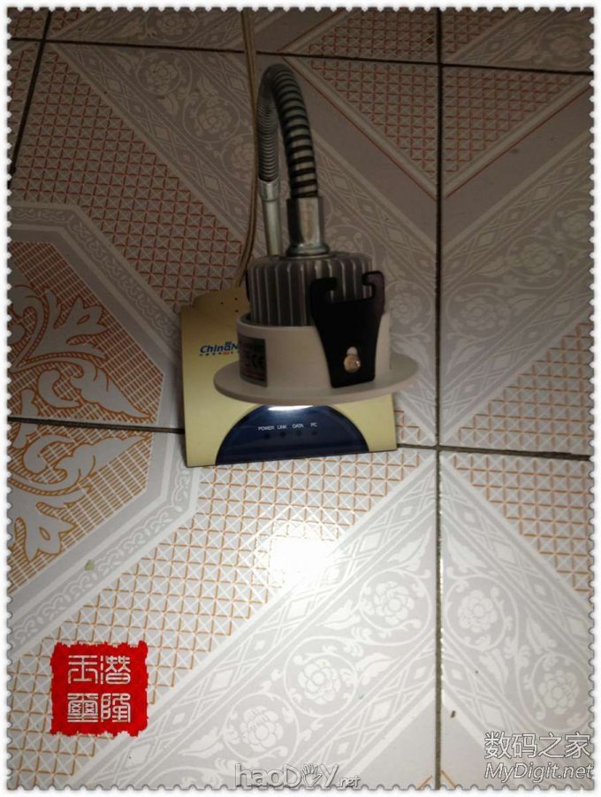 全球首创手工打造,互联星空牌三色可调台灯