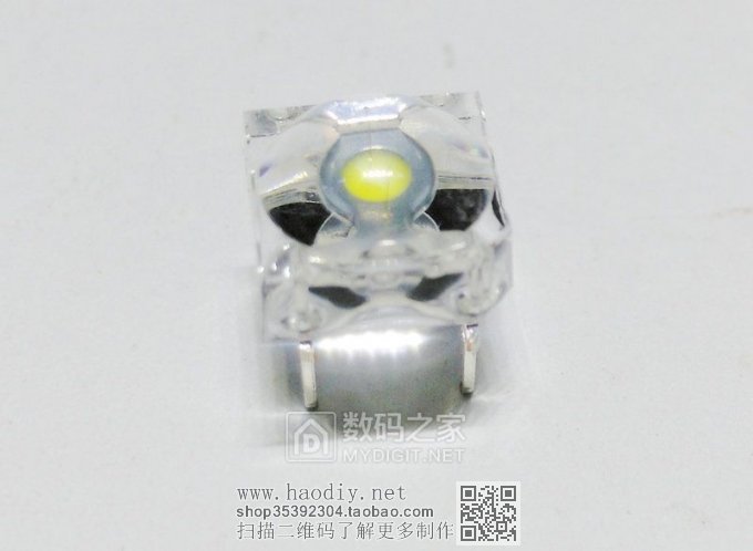 废物利用,一堆鸡肋做了个床头灯