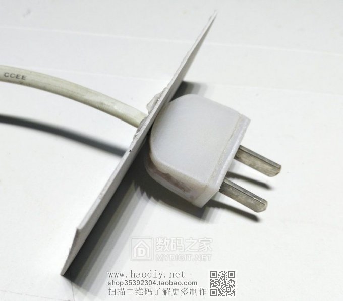 废物利用,一堆鸡肋做了个床头灯