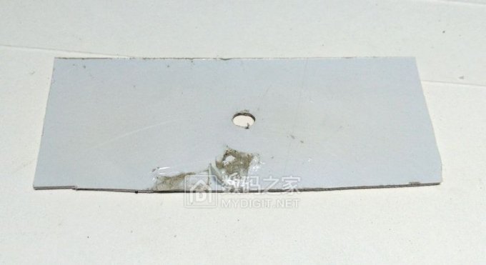 废物利用,一堆鸡肋做了个床头灯