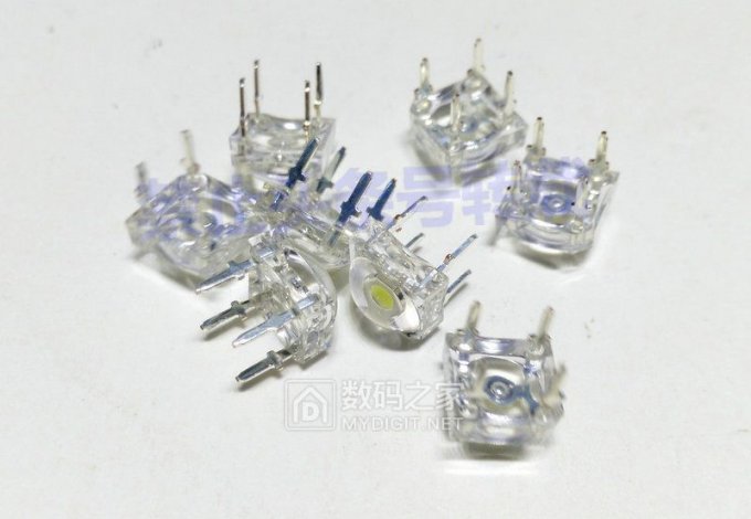 废物利用,一堆鸡肋做了个床头灯