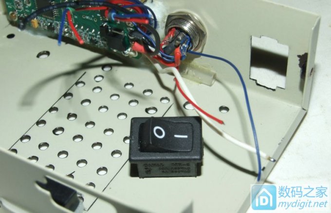 智能化的外观和功能都漂亮的阿义牌STM8 白光T12焊台制作。