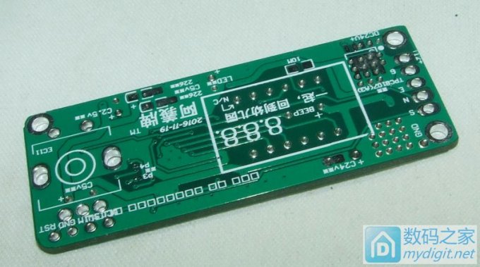 智能化的外观和功能都漂亮的阿义牌STM8 白光T12焊台制作。 智能化的外观和功能都漂亮的阿义牌STM8 白光T12焊台制作。