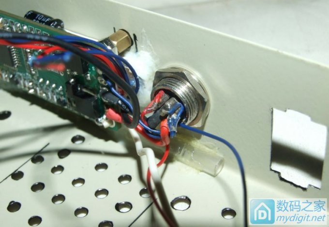 智能化的外观和功能都漂亮的阿义牌STM8 白光T12焊台制作。