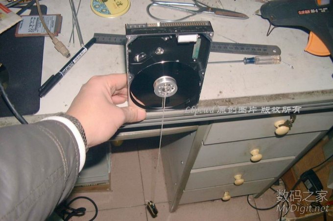 还是采用老办法 难道废硬盘只能改成“电磨”吗?请看我的原创DIY(84P揭晓答案/