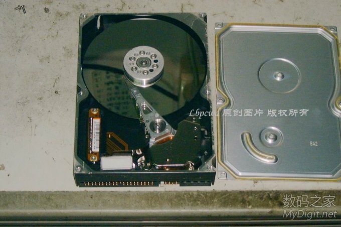 来张近照~~ 难道废硬盘只能改成“电磨”吗?请看我的原创DIY(84P揭晓答案/