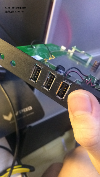 WNDR4300˫Ƶǧ·ɣUSBڼ