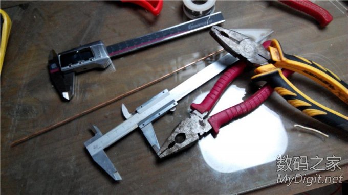 DIY一副卫星锅WIFI天线 DIY一副卫星锅WIFI天线