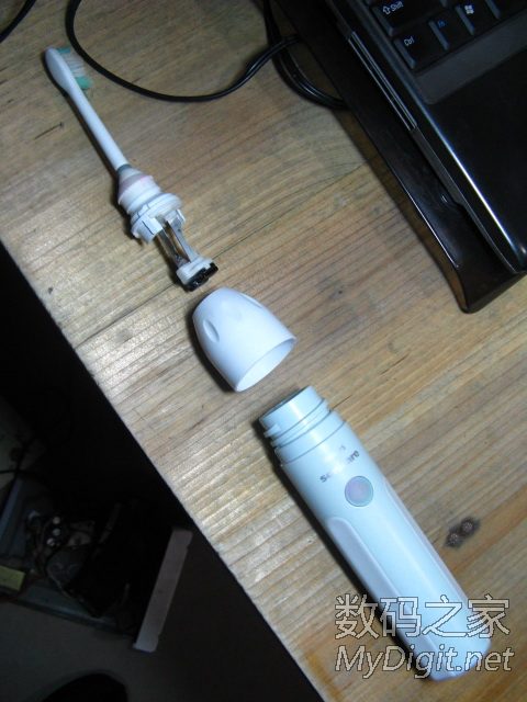 最近手头紧,牙刷头一百多舍不得,自制飞利浦电动牙刷头,效果还不错。 最近手头紧,牙刷头一百多舍不得,自制飞利浦电动牙刷头,效果还