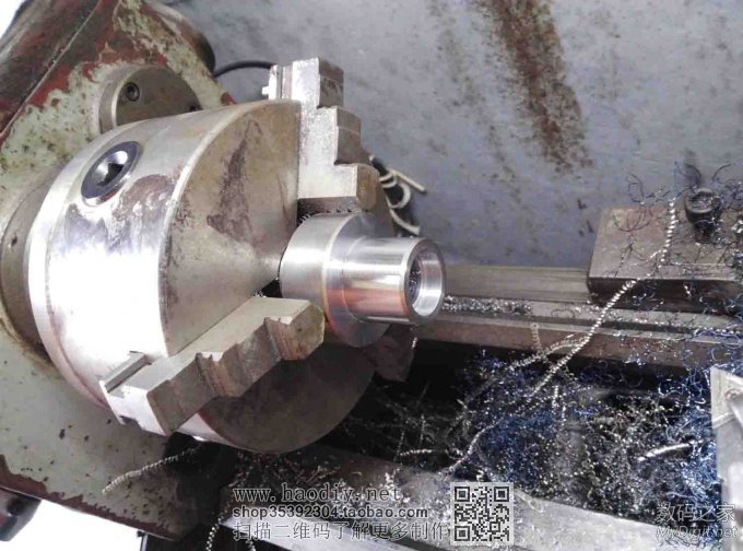 突然好想D个PCB小台钻,于是就D了。。。。 突然好想D个PCB小台钻,于是就D了。。。。