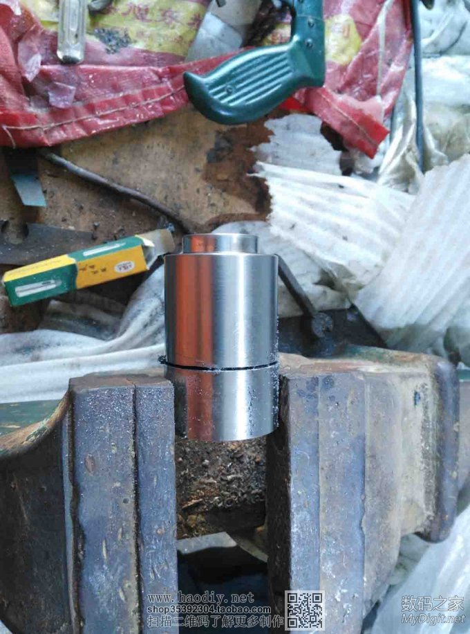 突然好想D个PCB小台钻,于是就D了。。。。 突然好想D个PCB小台钻,于是就D了。。。。