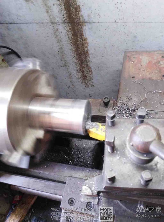 突然好想D个PCB小台钻,于是就D了。。。。 突然好想D个PCB小台钻,于是就D了。。。。