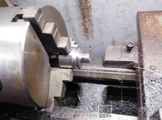 突然好想D个PCB小台钻,于是就D了。。。。