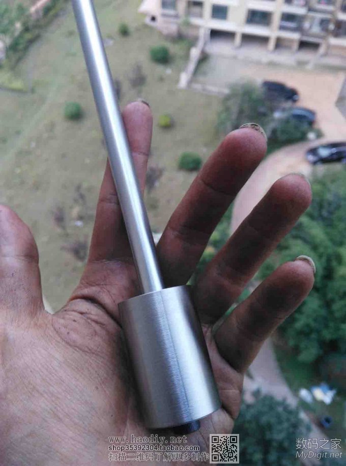 突然好想D个PCB小台钻,于是就D了。。。。