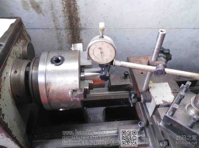 突然好想D个PCB小台钻,于是就D了。。。。 突然好想D个PCB小台钻,于是就D了。。。。