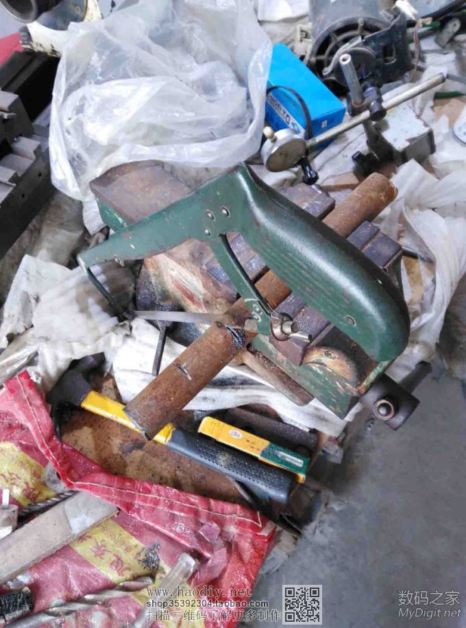 突然好想D个PCB小台钻,于是就D了。。。。