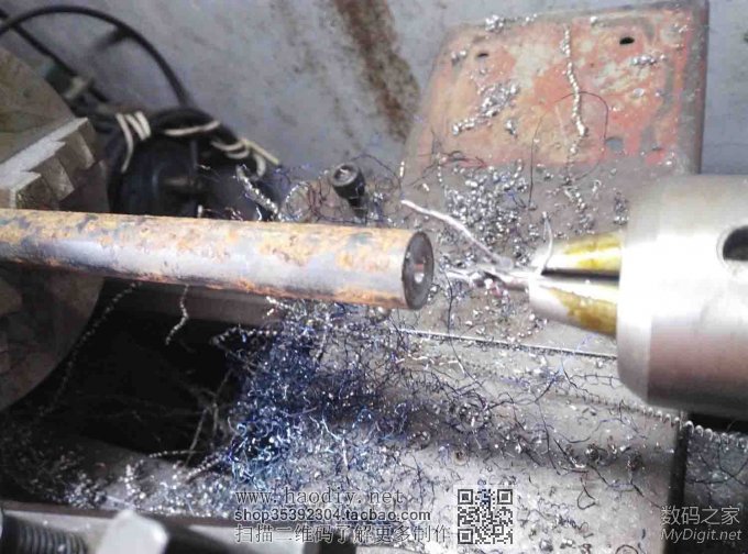 突然好想D个PCB小台钻,于是就D了。。。。 突然好想D个PCB小台钻,于是就D了。。。。