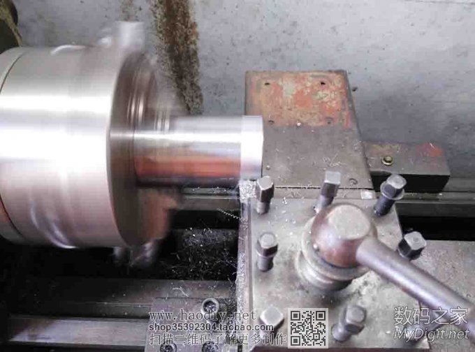 突然好想D个PCB小台钻,于是就D了。。。。 突然好想D个PCB小台钻,于是就D了。。。。