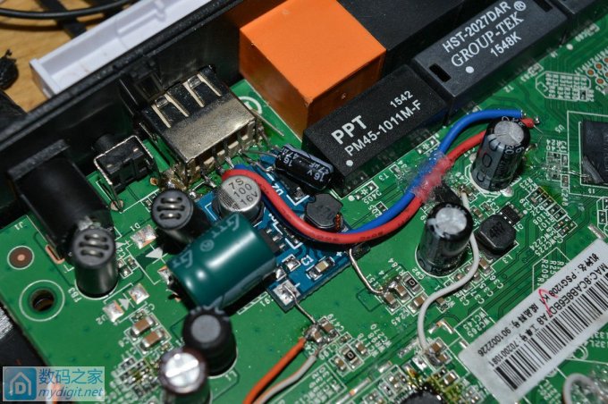 斐讯K1(PSG1208)刮U加USB成功!全网首发(适合MT7620A方案) 斐讯K1(PSG1208)刮U加USB成功!全网首发(适合MT7620A方案)