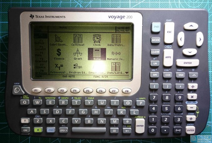 Voyage 200 正面 德州仪器 TI Voyage 200 图形计算器拆机和超频