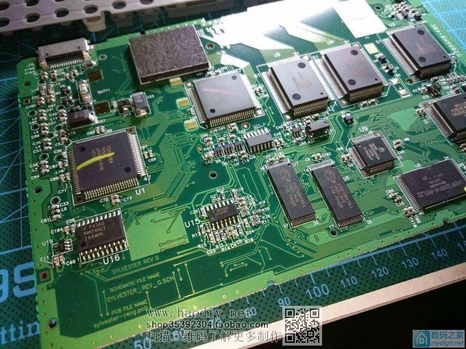 德州仪器 TI Voyage 200 图形计算器拆机和超频