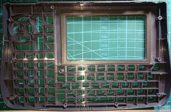 德州仪器 TI Voyage 200 图形计算器拆机和超频