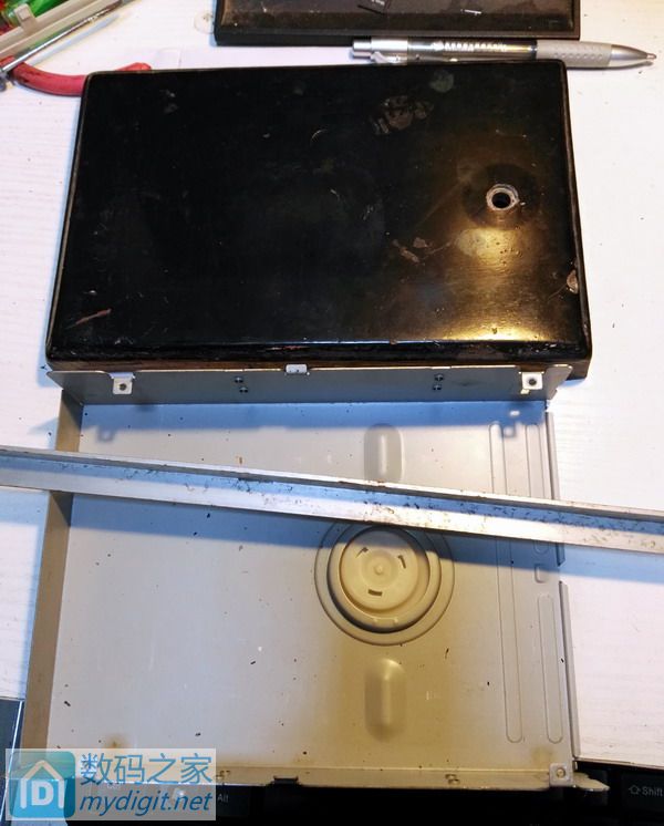 请输入描述 DIY一台迷你小台锯,切PCB像是切豆腐一样