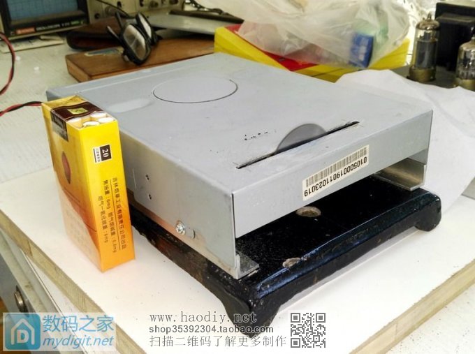 请输入描述 DIY一台迷你小台锯,切PCB像是切豆腐一样