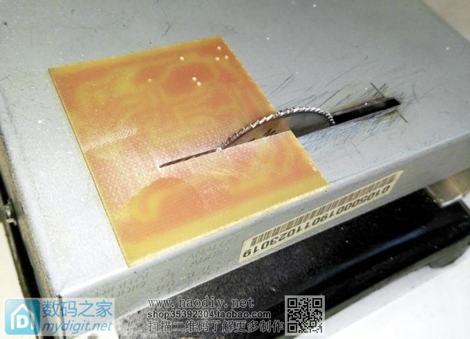 请输入描述 DIY一台迷你小台锯,切PCB像是切豆腐一样
