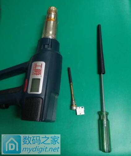 VHF125海事对讲机天剪天线调驻波比+不想剪天线的可以拿铜丝按结尾处的绕一个也不错 VHF125海事对讲机天剪天线调驻波比+不想剪天线的可以拿铜丝按结