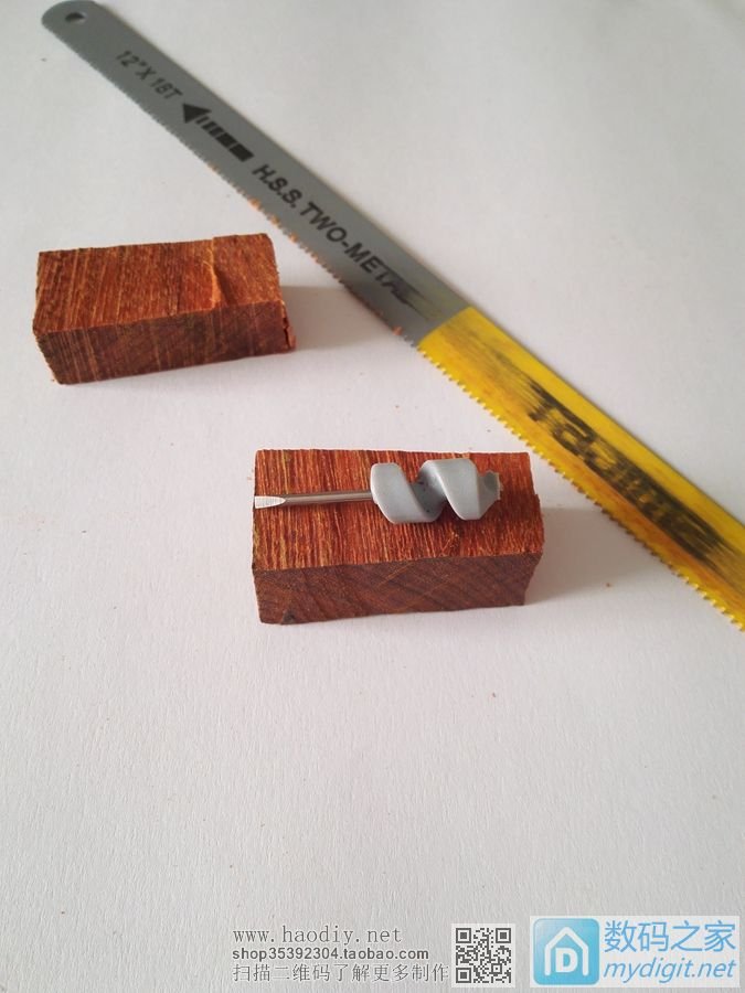 加工个瑞士军刀上的眼镜改锥,大家看看效果怎样,内有自制的小电钻和电磨。 加工个瑞士军刀上的眼镜改锥,大家看看效果怎样,内有自制的小电