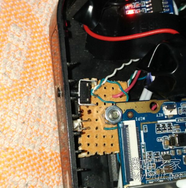 随大流,也装了个z3735f的小主机(1223更新功耗图) 随大流,也装了个z3735f的小主机(1223更新功耗图)