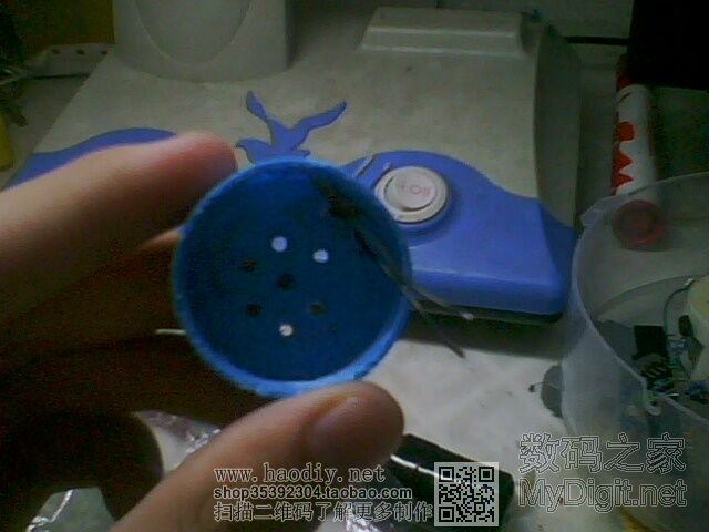 连出两根线 自己diy的mini超声波驱蚊器