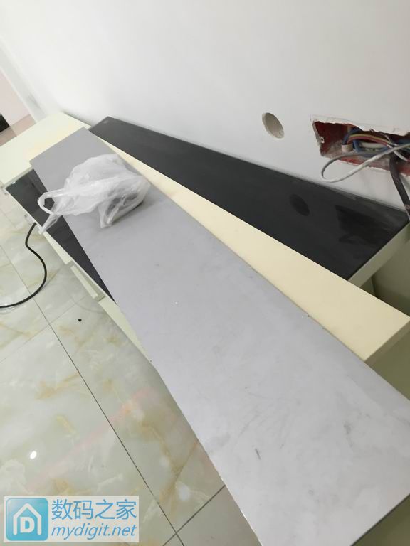 亲手DIY个不占地方的鱼缸,