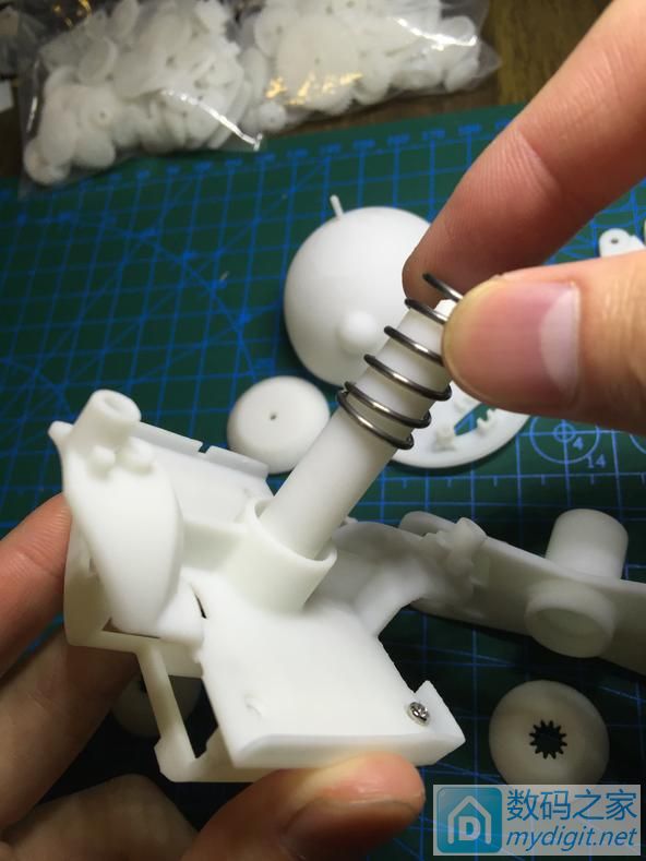 (基础拆解)2017年首发,DIY星战BB-8机器人 (基础拆解)2017年首发,DIY星战BB-8机器人