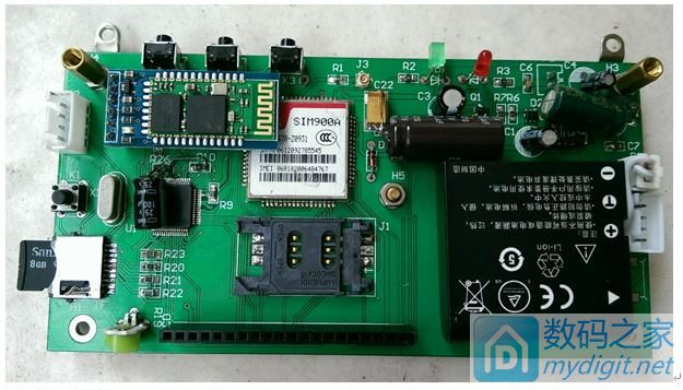 集OBD、GPS和GPRS于一体的行车信息记录仪 集OBD、GPS和GPRS于一体的行车信息记录仪