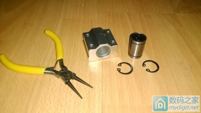 新年新作--一个成本较低的小台锯 新年新作--一个成本较低的小台锯