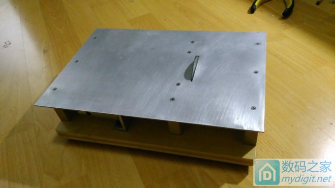 新年新作--一个成本较低的小台锯