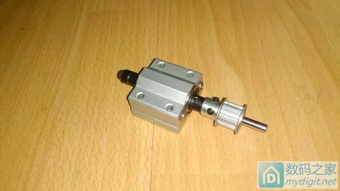 新年新作--一个成本较低的小台锯 新年新作--一个成本较低的小台锯